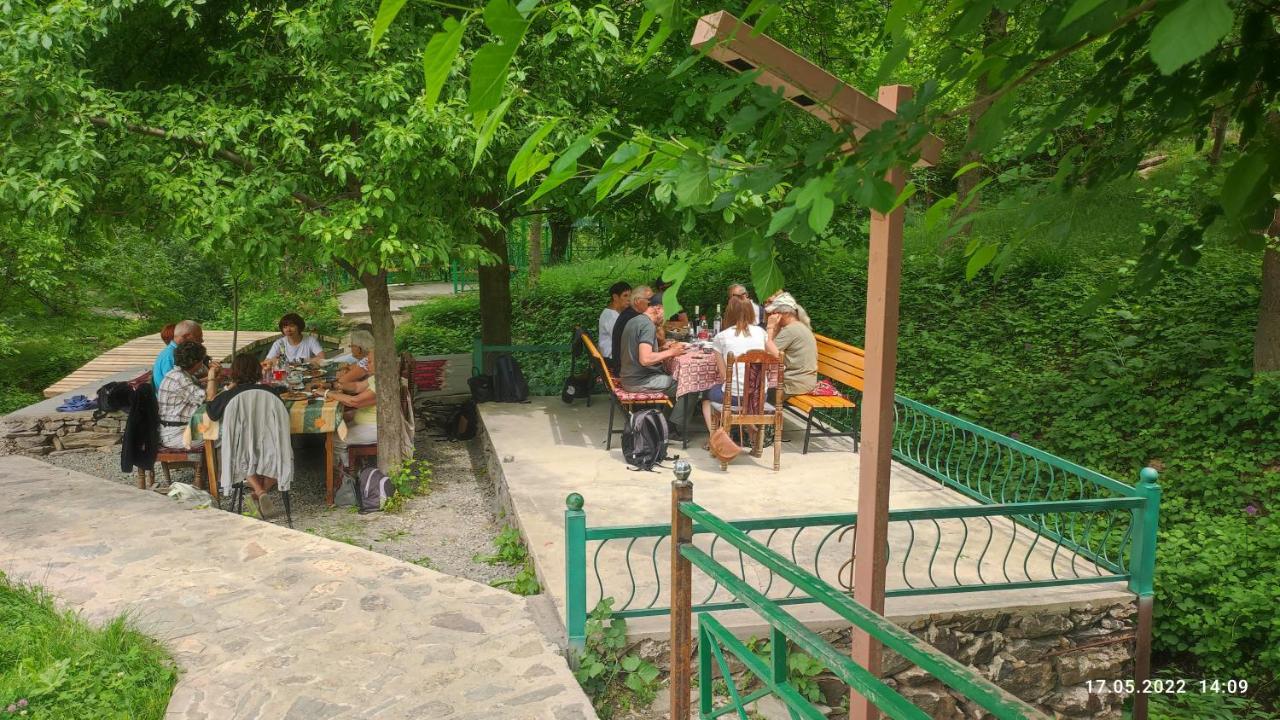 Yukary-Ukhum Hayat Guesthouse Nuratau Mountains מראה חיצוני תמונה