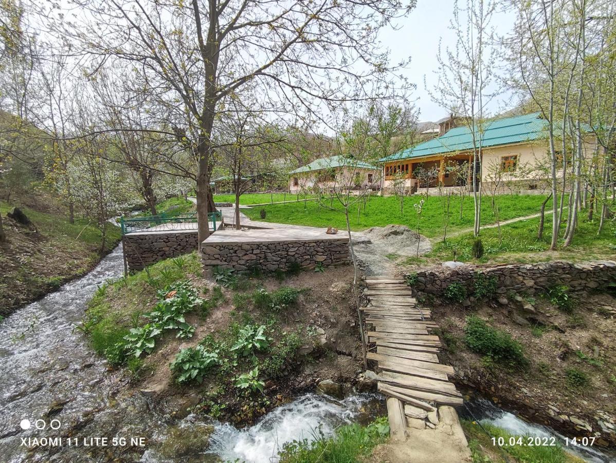 Yukary-Ukhum Hayat Guesthouse Nuratau Mountains מראה חיצוני תמונה