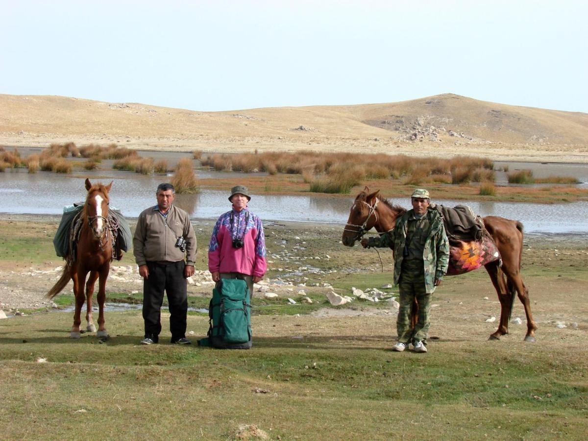Yukary-Ukhum Hayat Guesthouse Nuratau Mountains מראה חיצוני תמונה