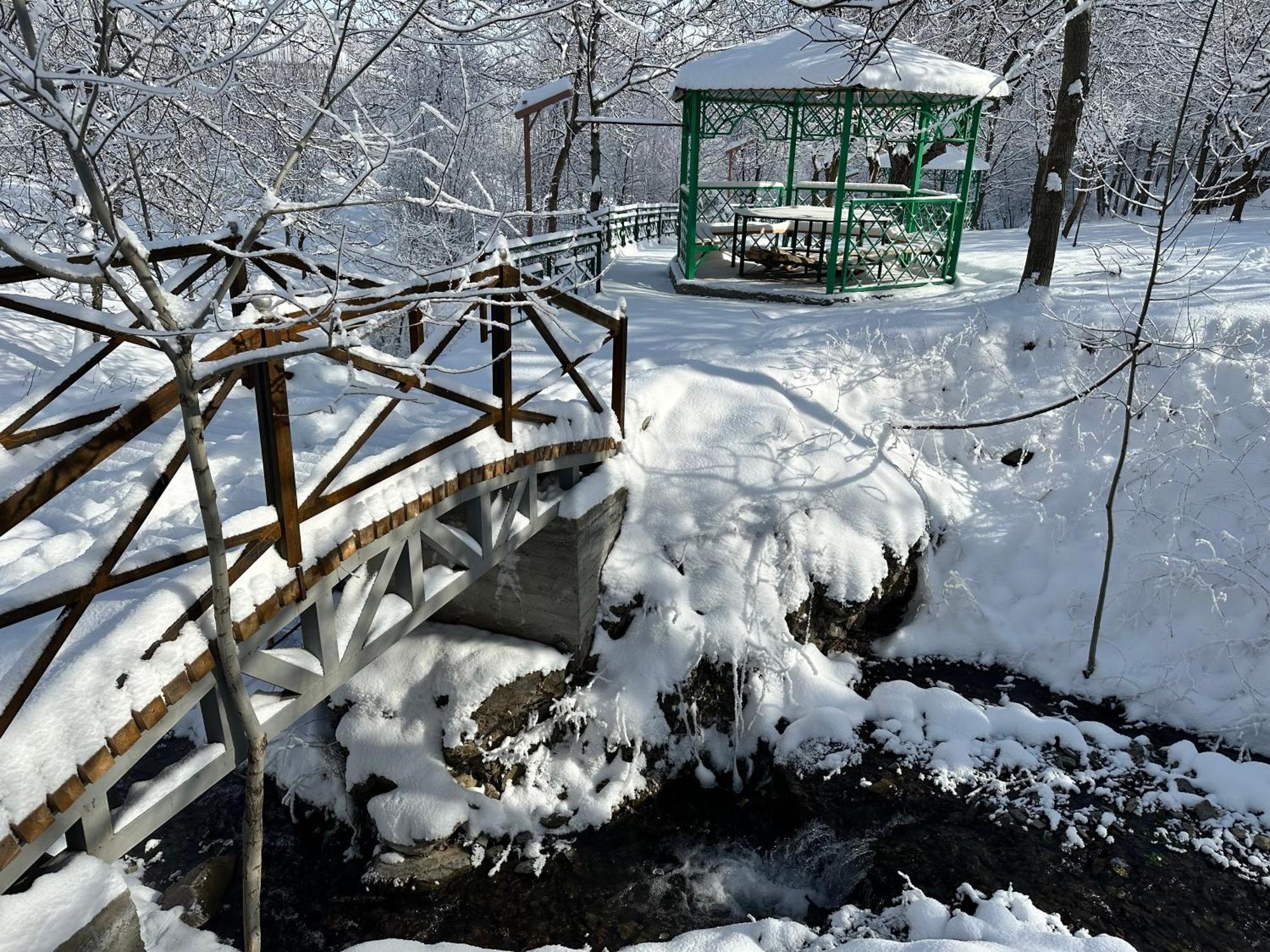 Yukary-Ukhum Hayat Guesthouse Nuratau Mountains מראה חיצוני תמונה