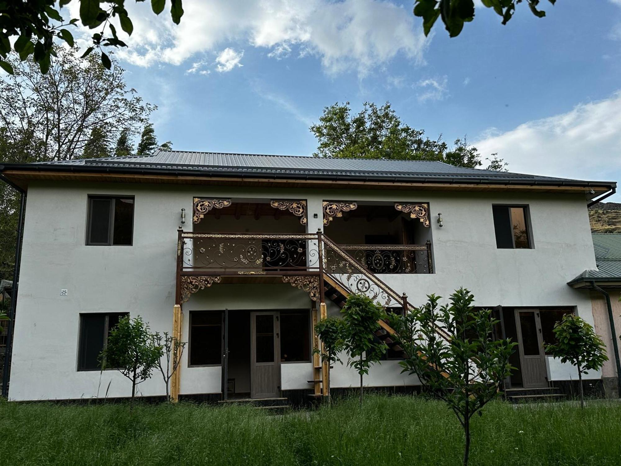 Yukary-Ukhum Hayat Guesthouse Nuratau Mountains מראה חיצוני תמונה