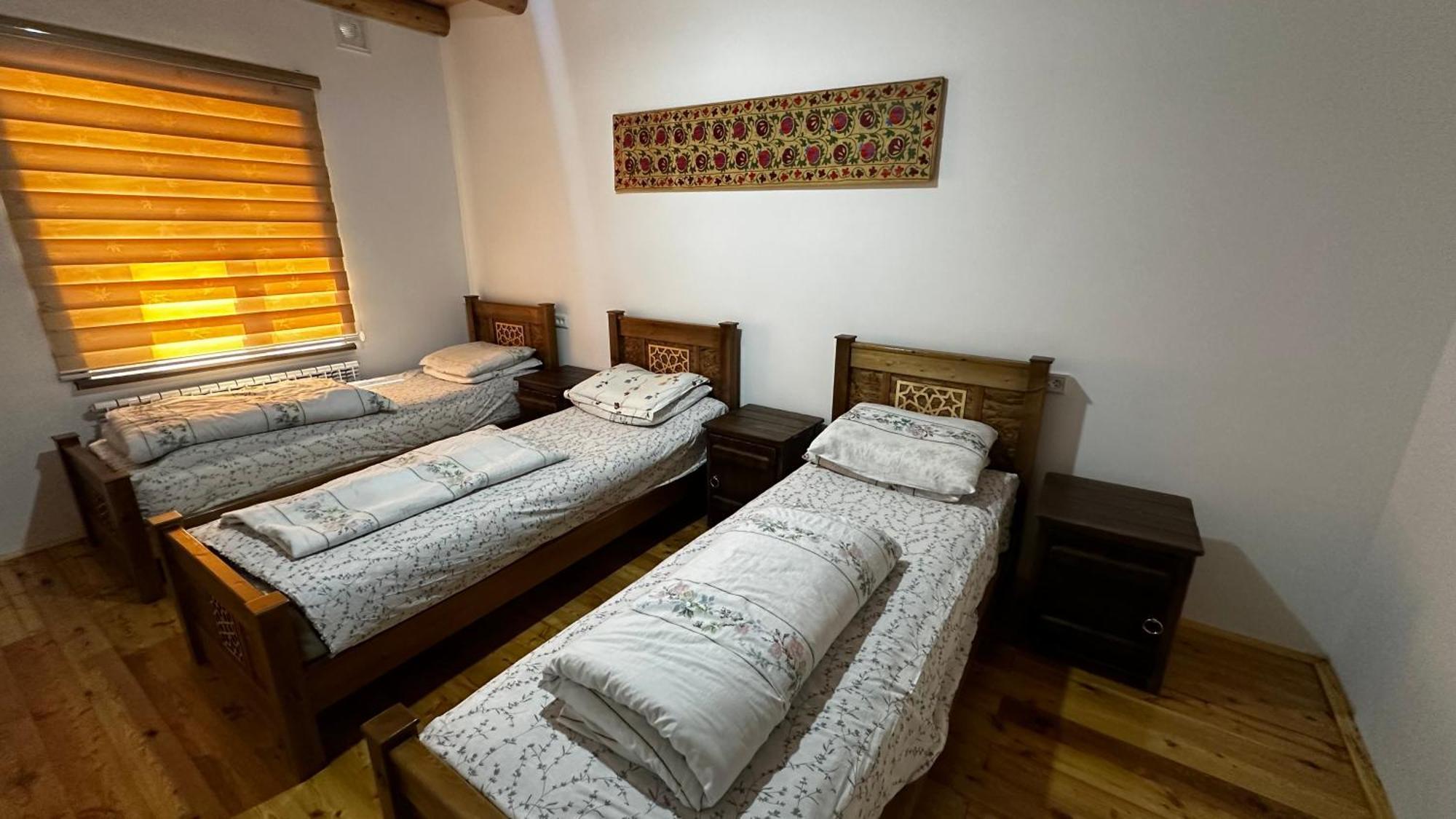 Yukary-Ukhum Hayat Guesthouse Nuratau Mountains מראה חיצוני תמונה