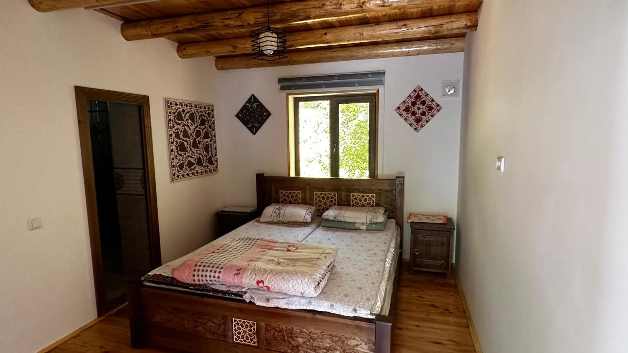 Yukary-Ukhum Hayat Guesthouse Nuratau Mountains מראה חיצוני תמונה